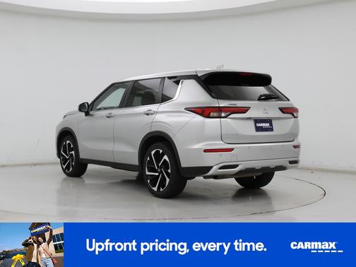 2024 Mitsubishi Outlander SE