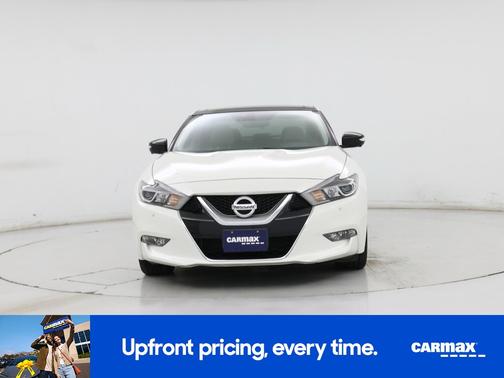 White 2017 Nissan Maxima Platinum