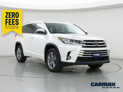 White 2019 Toyota Highlander Limited Platinum