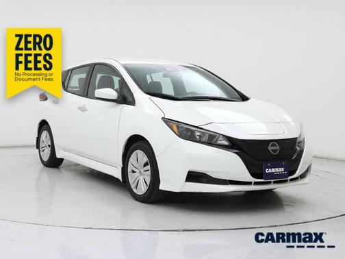 White 2025 Nissan Leaf S