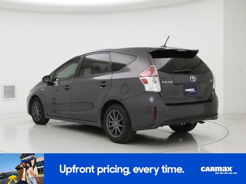 2016 Toyota Prius v Four