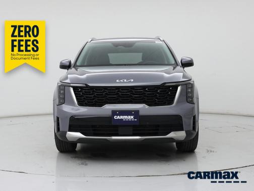 Silver 2024 Kia Sorento S