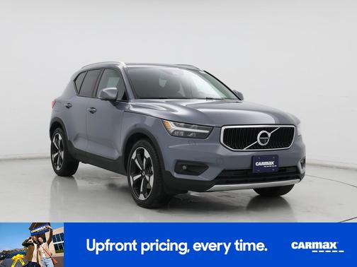 2020 Volvo XC40 T5 Momentum