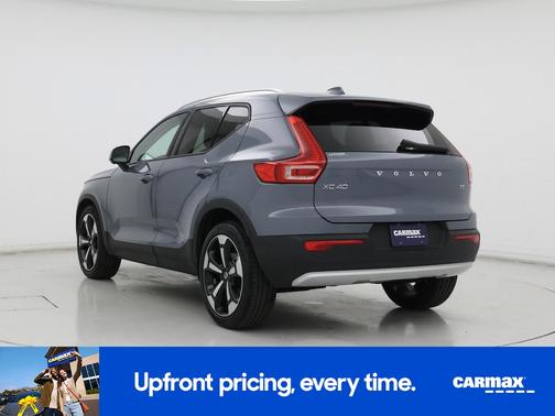 2020 Volvo XC40 T5 Momentum