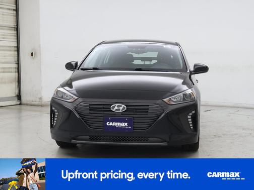 2019 Hyundai IONIQ Plug-In Hybrid Base (DCT)