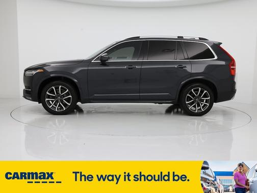 2017 Volvo XC90 T6 Momentum