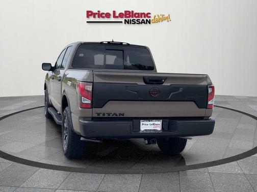 2024 Nissan Titan PRO-4X