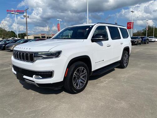 Bright White Clearcoat 2024 Jeep Wagoneer Series II
