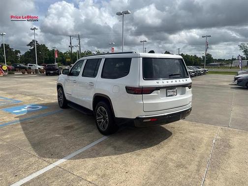 Bright White Clearcoat 2024 Jeep Wagoneer Series II