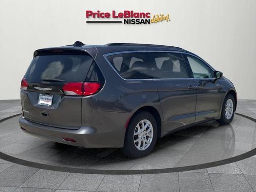 2021 Chrysler Voyager LXI