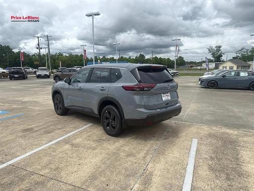 Boulder Gray Metallic 2026 Nissan Rogue SV