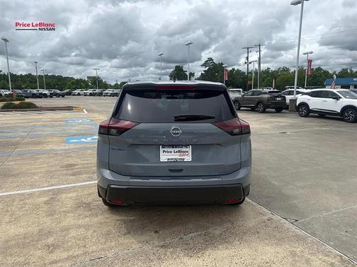 Boulder Gray Metallic 2026 Nissan Rogue SV