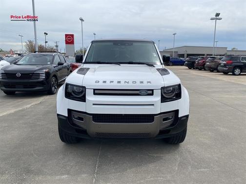 2024 Land Rover Defender 130 P400 X-Dynamic SE