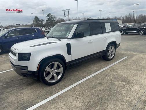 2024 Land Rover Defender 130 P400 X-Dynamic SE