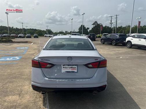 Gray Sky Pearl 2023 Nissan Altima 2.5 SR