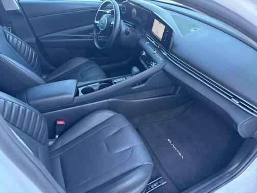 2021 Hyundai ELANTRA Limited