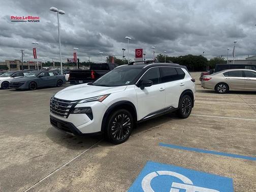 White / Black 2026 Nissan Rogue Platinum