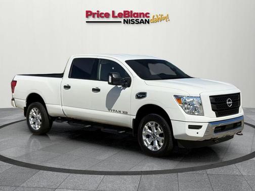 2024 Nissan Titan XD SV