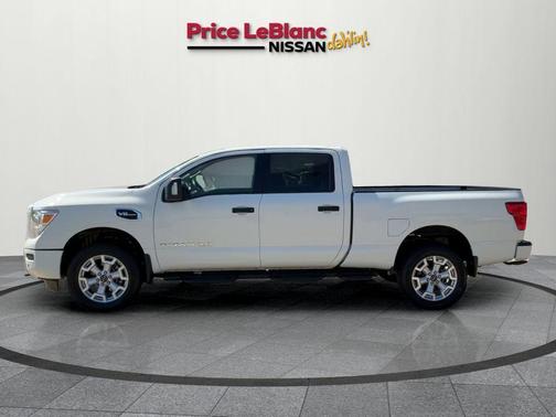 2024 Nissan Titan XD SV
