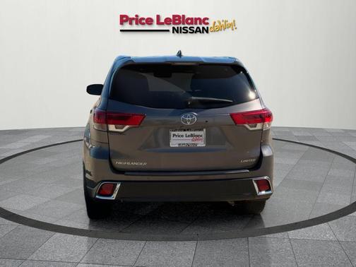 2017 Toyota Highlander Limited