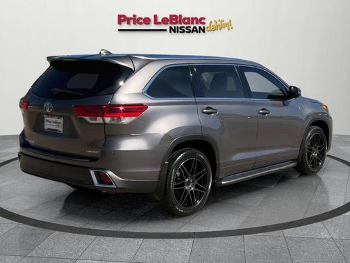 2017 Toyota Highlander Limited