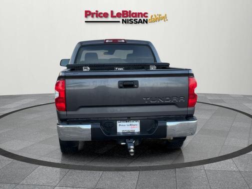 2018 Toyota Tundra SR5