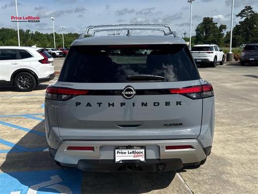 Boulder Gray Pearl 2023 Nissan Pathfinder Platinum