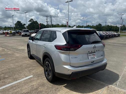 Brilliant Silver Metallic 2024 Nissan Rogue SV