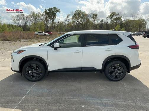 Everest White P 2026 Nissan Rogue SV