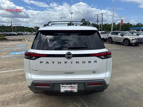 Everest White P 2026 Nissan Pathfinder SL