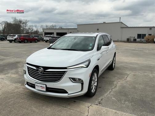 2024 Buick Enclave Essence