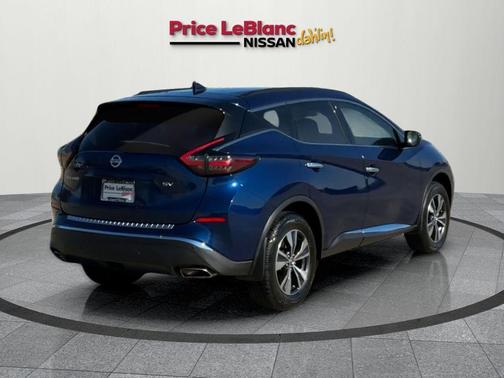 2022 Nissan Murano SV
