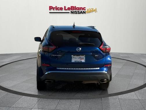 2022 Nissan Murano SV