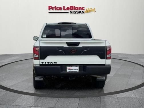 2024 Nissan Titan PRO-4X