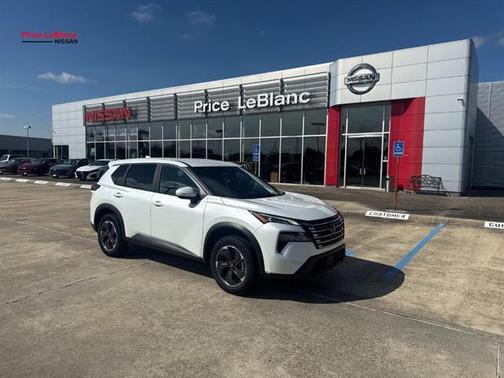 Pearl 2024 Nissan Rogue SV