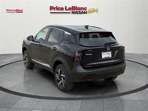 Super Black 2026 Nissan Kicks SV