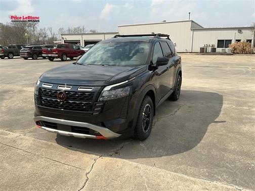 Black 2026 Nissan Pathfinder Rock Creek