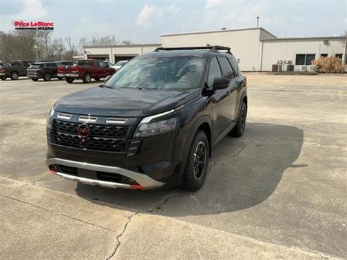 Black 2026 Nissan Pathfinder Rock Creek