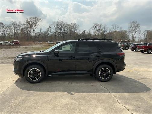 Black 2026 Nissan Pathfinder Rock Creek