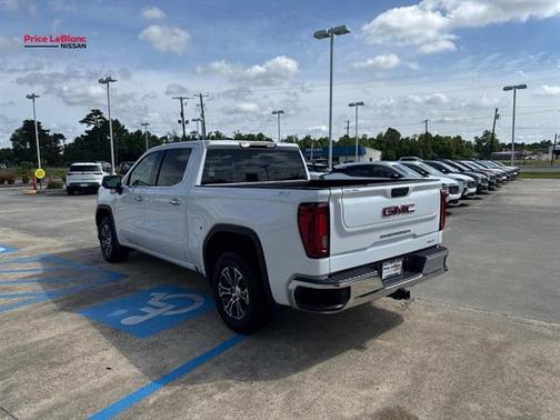 Summit White 2024 GMC Sierra 1500 SLT