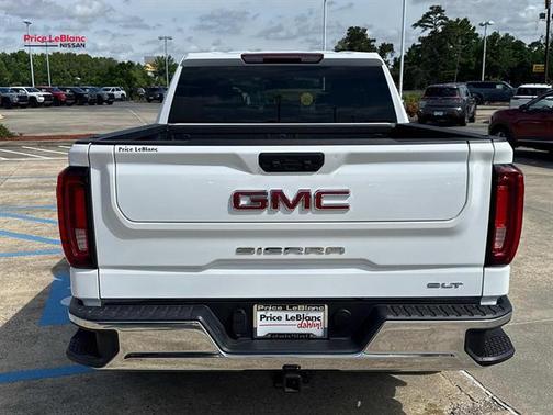 Summit White 2024 GMC Sierra 1500 SLT