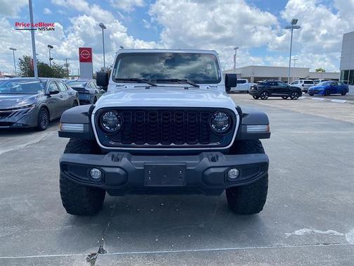Bright White Clearcoat 2024 Jeep Wrangler Sport