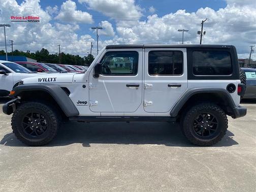 Bright White Clearcoat 2024 Jeep Wrangler Sport