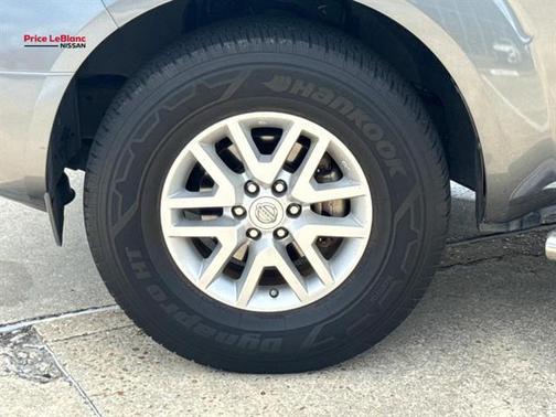 Gun Metallic 2016 Nissan Frontier SV