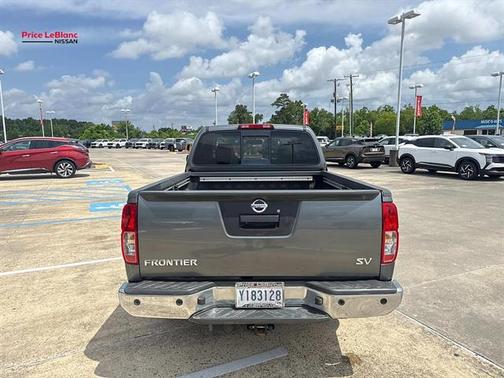 Gun Metallic 2016 Nissan Frontier SV