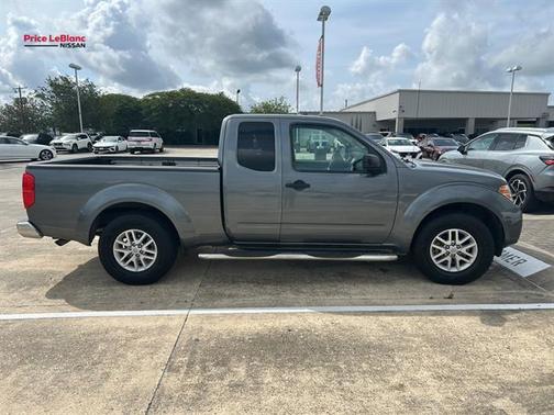 Gun Metallic 2016 Nissan Frontier SV