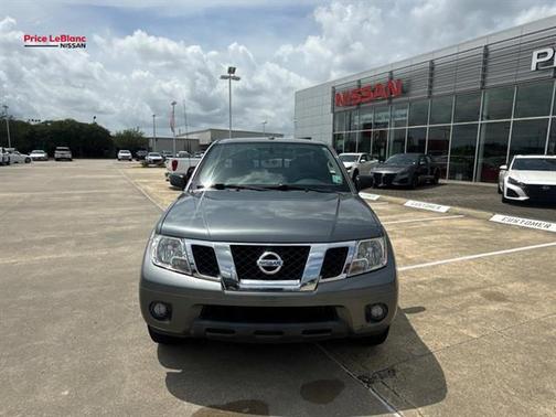 Gun Metallic 2016 Nissan Frontier SV