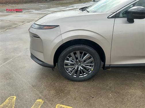 Champagne Silve 2026 Nissan Murano SL