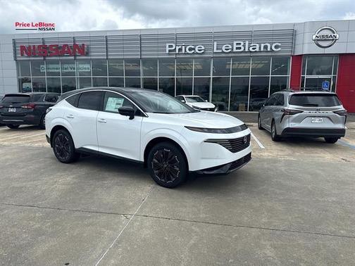 Champagne Silve 2026 Nissan Murano SL