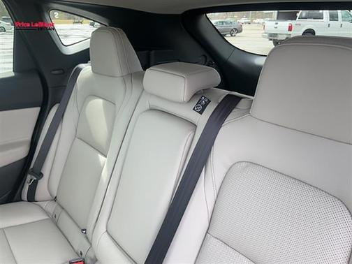 Champagne Silve 2026 Nissan Murano SL